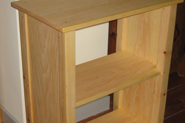 pine-stereo-shelfC2D67D77-A13F-6F0E-EECF-8D092818072D.jpg